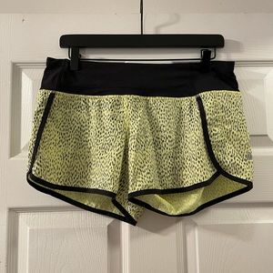 Lululemon Original Runtime Short SZ 8